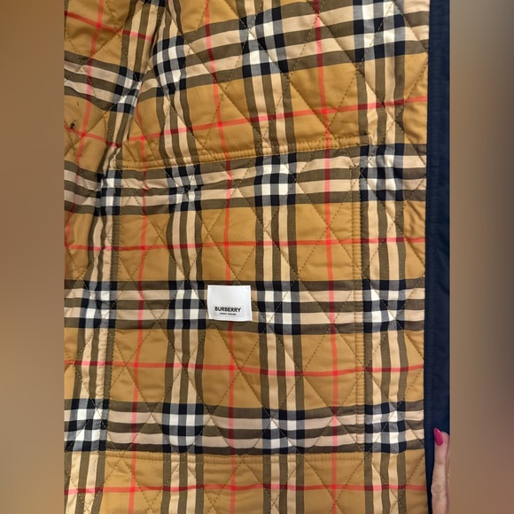 Burberry Winter Coat Black with pattern inside and belt size XL new with tags - Picture 4 of 15